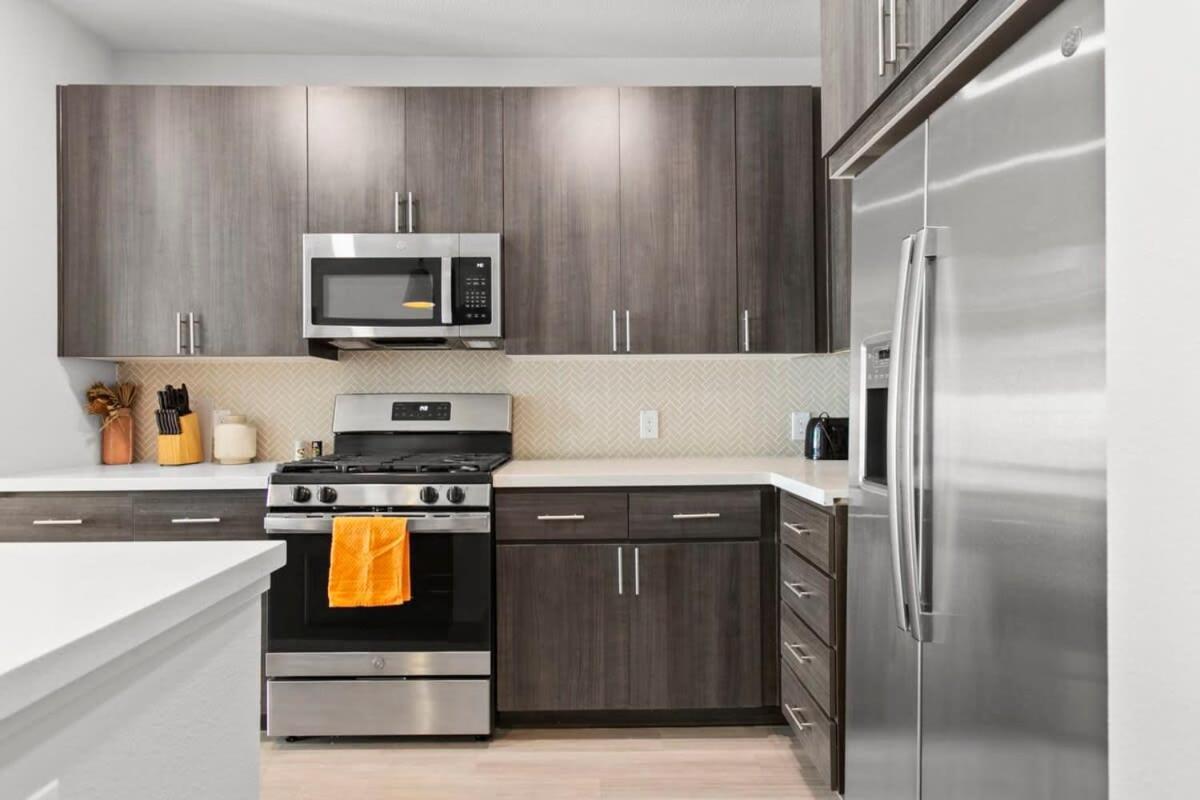Cozysuites Phx Roro Gym Pool Pets Parking #12 Apartment *